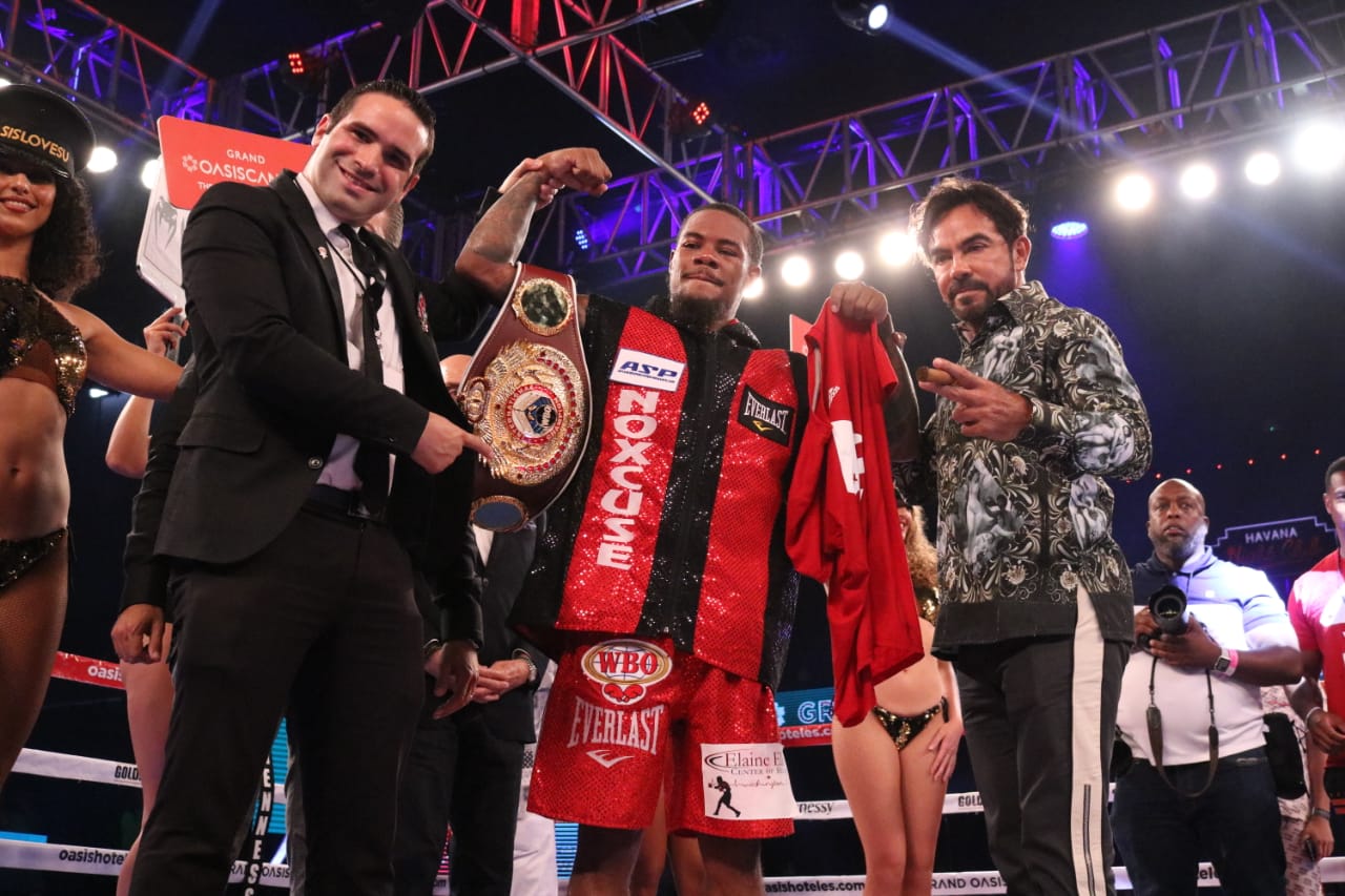 Lamont Roach Jr. Stops Deivi Julio Bassa to Earn WBO Title