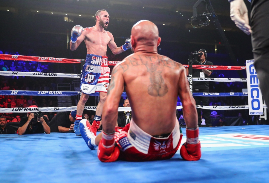 Pedraza Snags Title From Beltran, Dogboe Blasts Otake & Mayer Stops Kiss