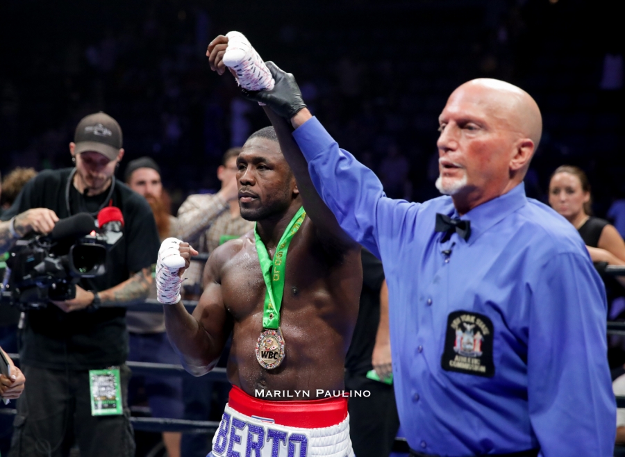 Photos | Andre Berto vs. Devon Alexander Fight Night