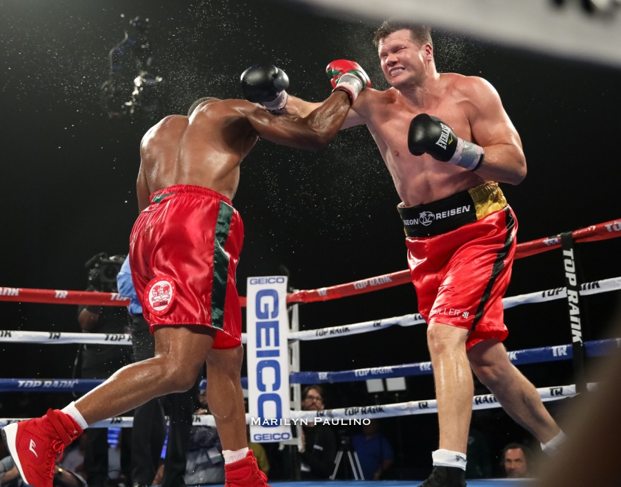 Photos | Bryant Jennings vs. Alexander Dimitrenko Fight Night