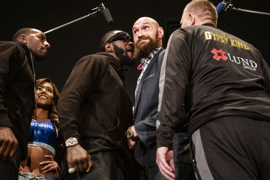 Tyson Fury Is Doing What to Strengthen His Chin?!