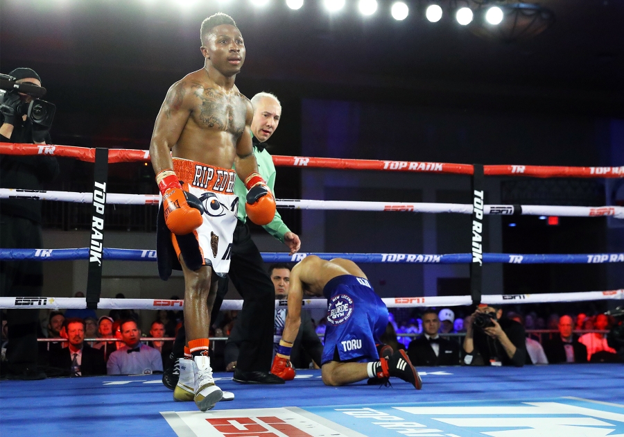 Joshua Greer Jr. Stops Giovanni Escaner in Round 8
