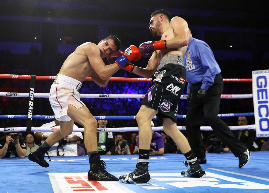 Jose Ramirez Retains Title via Majority Decision in an Entertaining Scrap