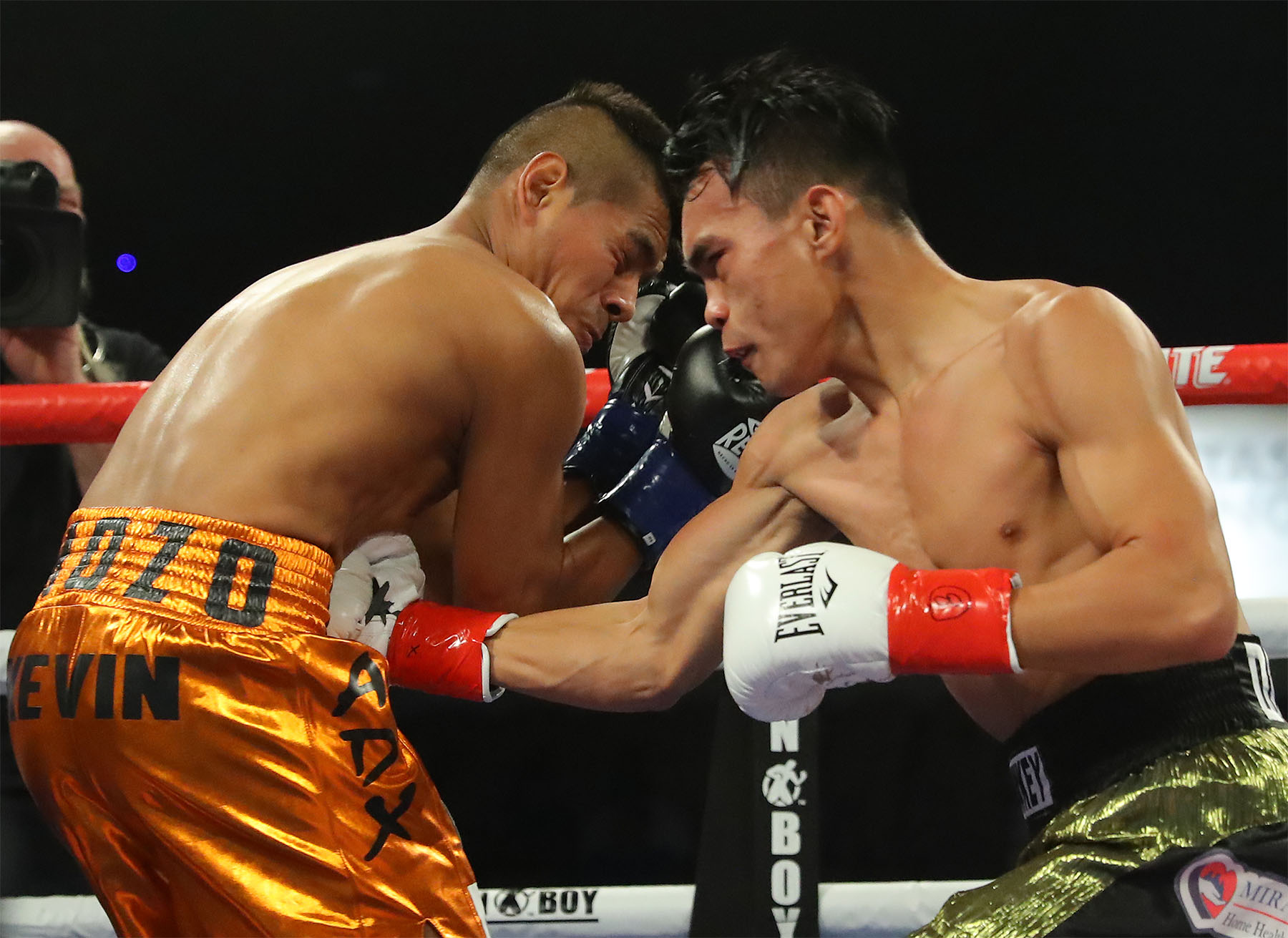 Romero Duno Defeats Juan Antonio Rodriguez to Capture NABO Lightweight Title