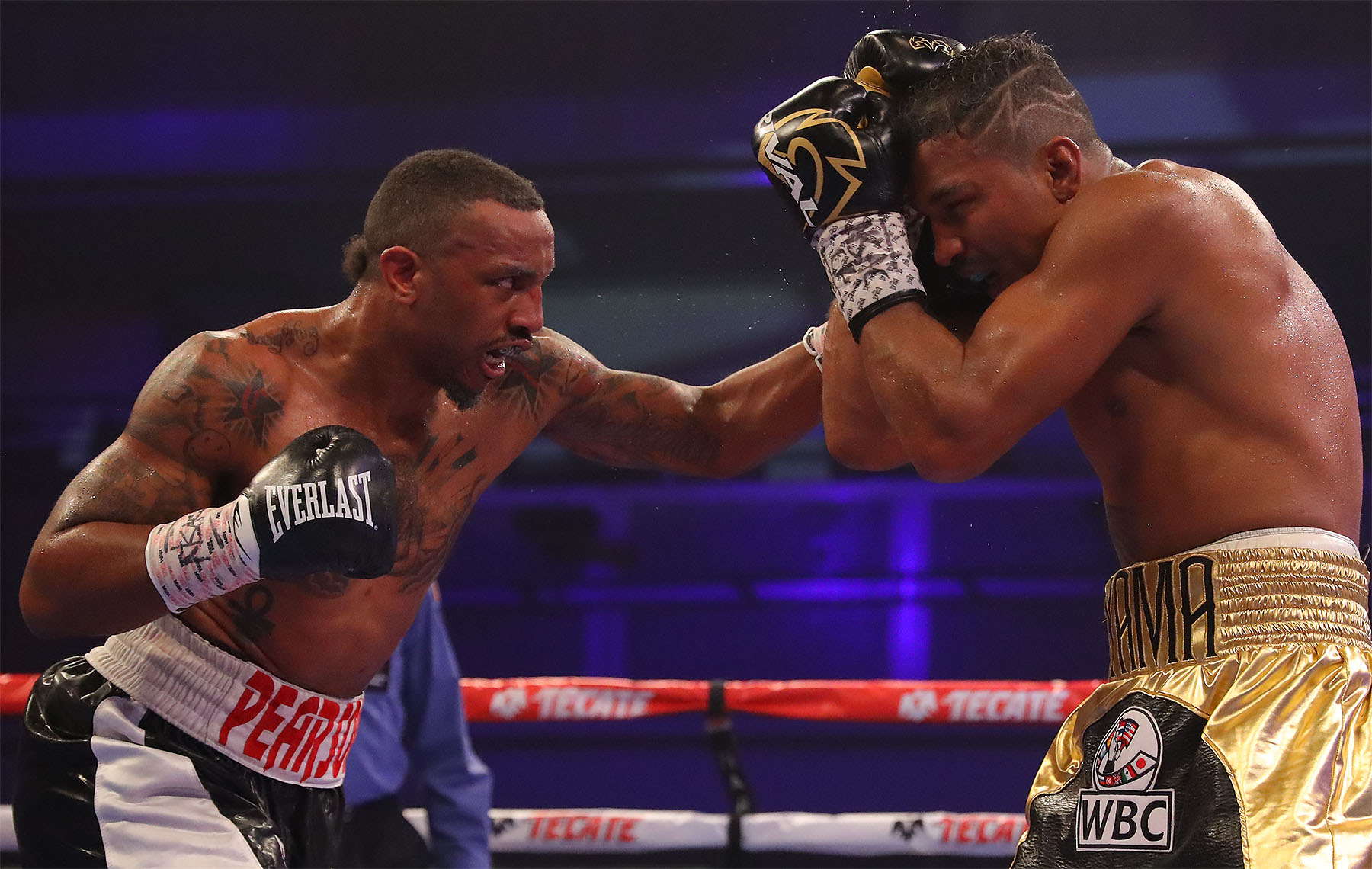 Christopher Pearson Upsets Yamaguchi Falcao