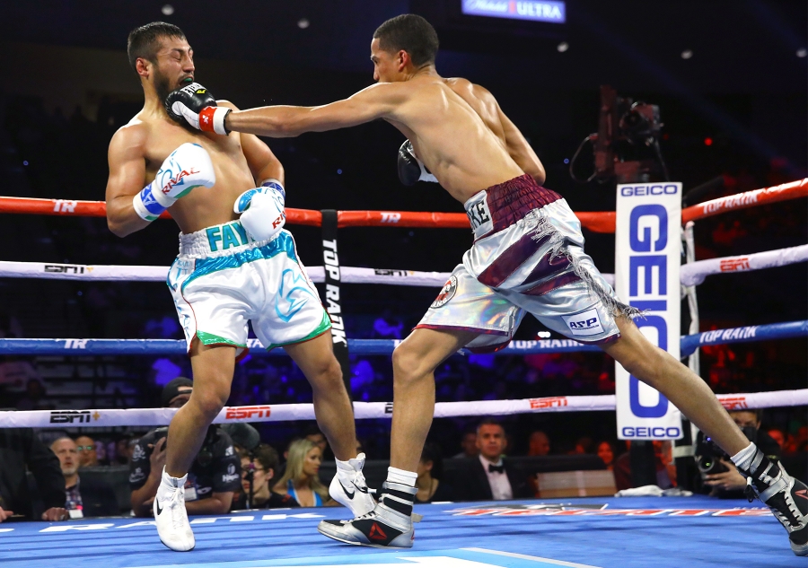 Photos | Fazliddin Gaibnazarov vs. Mykal Fox Fight Night