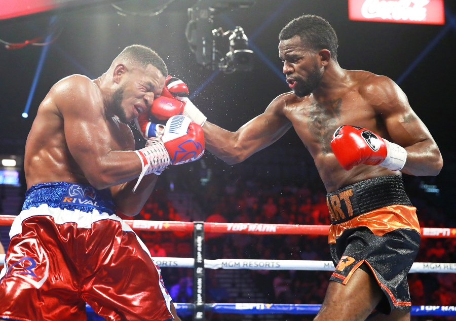 Jesse Hart Makes Impressive Debut at Light Heavyweight