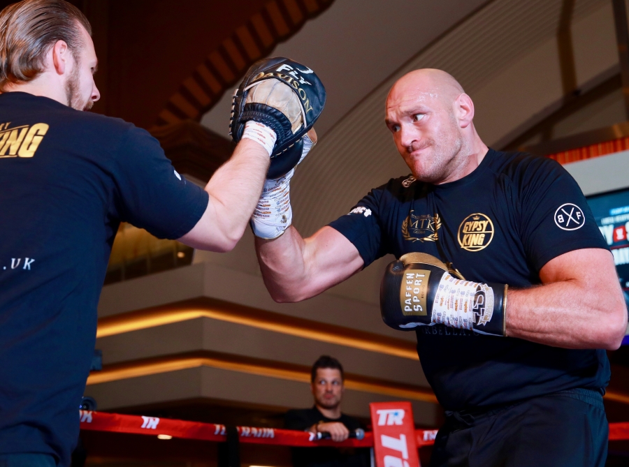Media Workout: Tyson Fury Brings Heavyweight Show to Sin City
