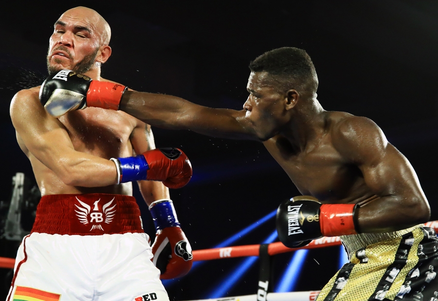 Photos | Richard Commey vs. Ray Beltran Fight Night