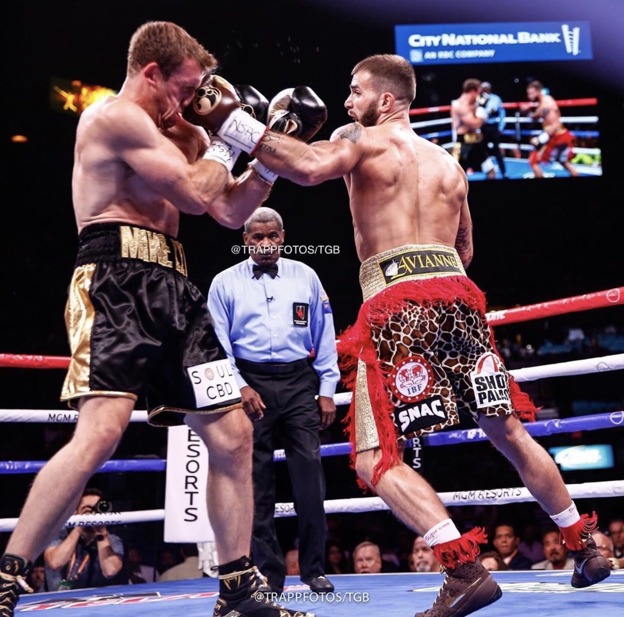 Round By Round Boxing
