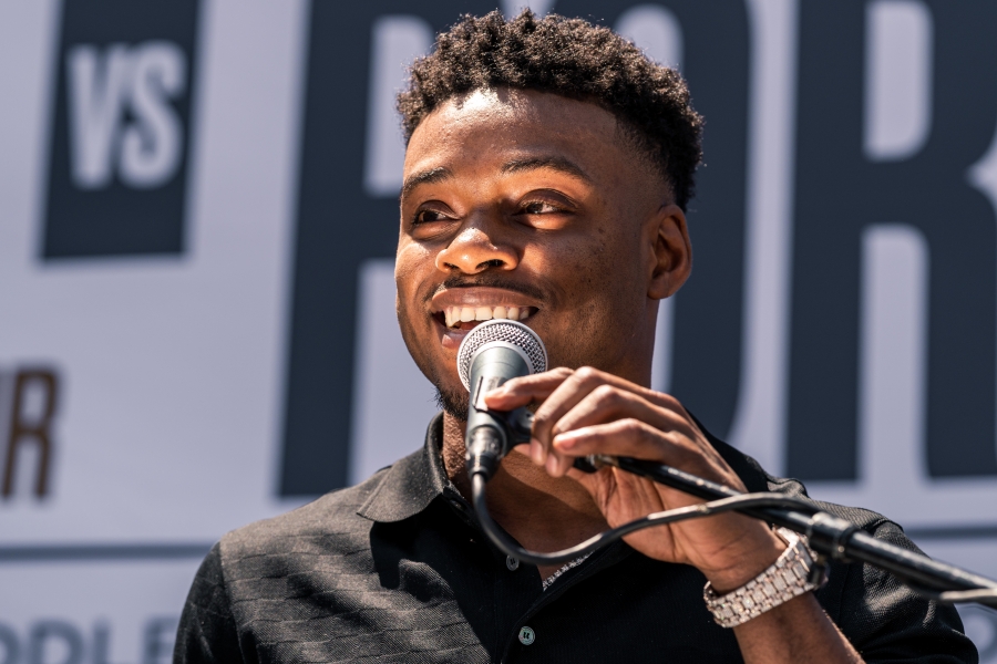 Does Spence ‘Make A Statement’ With Both a Decision or Knockout Versus Porter?