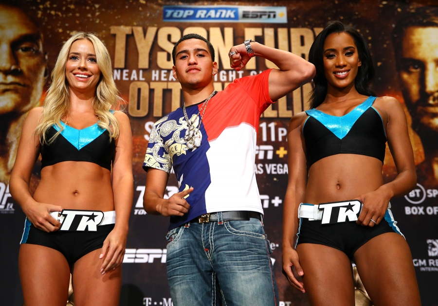 Navarrete Ready for Mexican Independence Day Weekend Title Defense