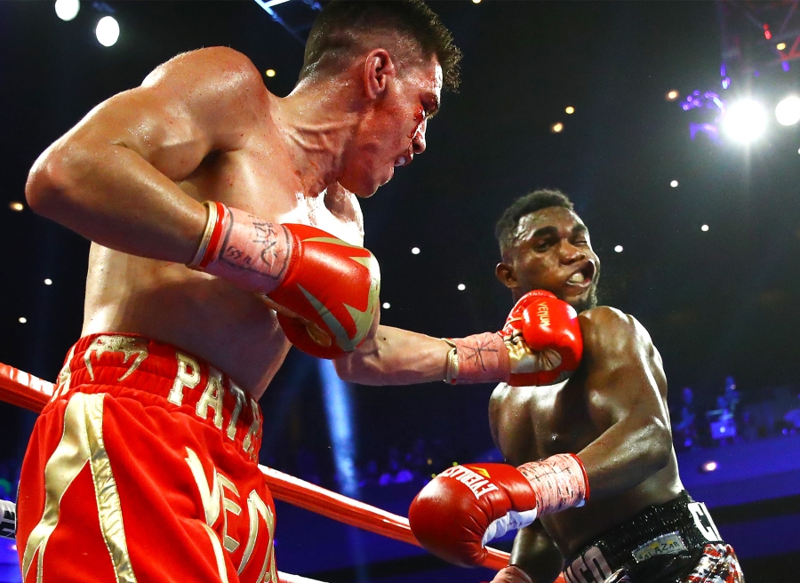 Patrick Teixeira Upsets Carlos Adames