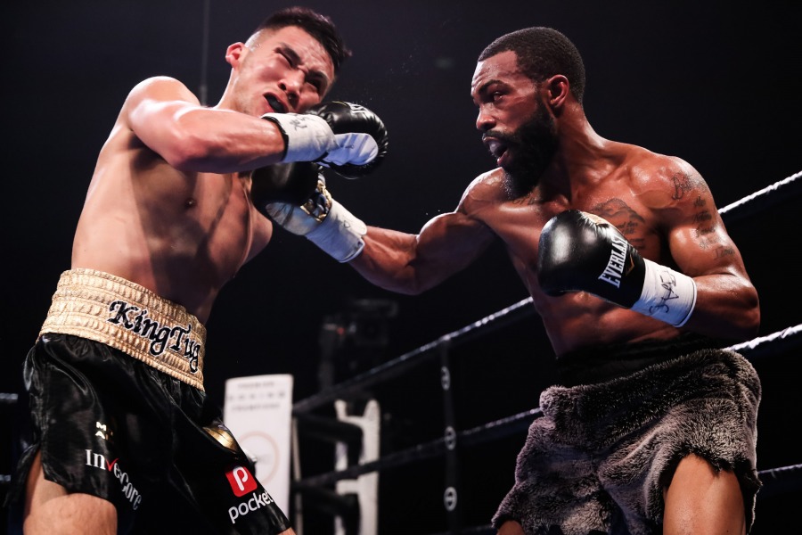 Gary Russell Jr. Takes Out King Tug To Retain Featherweight Title