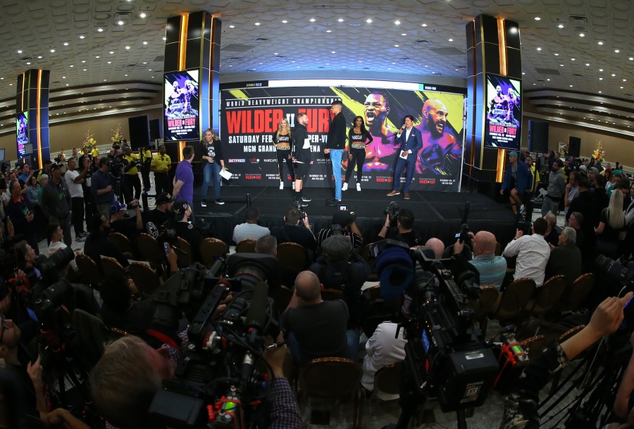 Photos | Sebastian Fundora vs. Daniel Lewis Grand Arrivals