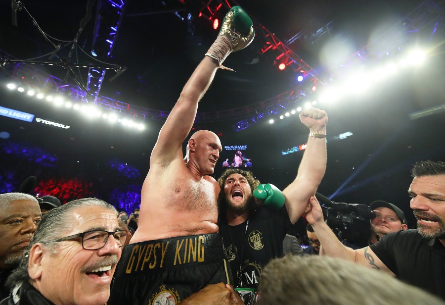 Photos | Deontay Wilder vs. Tyson Fury 2 Fight Night
