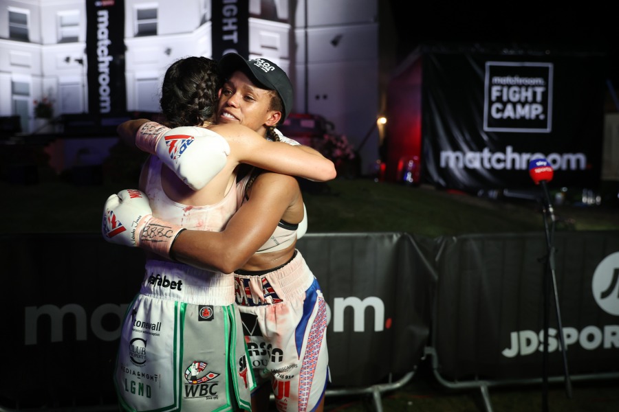 Photos | Terri Harper vs. Natasha Jonas Fight Night