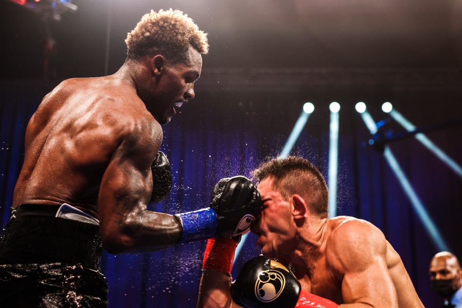 Photos | Jermall Charlo vs. Sergiy Derevyanchenko Fight Night