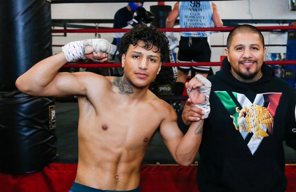 Amado Vargas Turns Professional on Friday, January 29