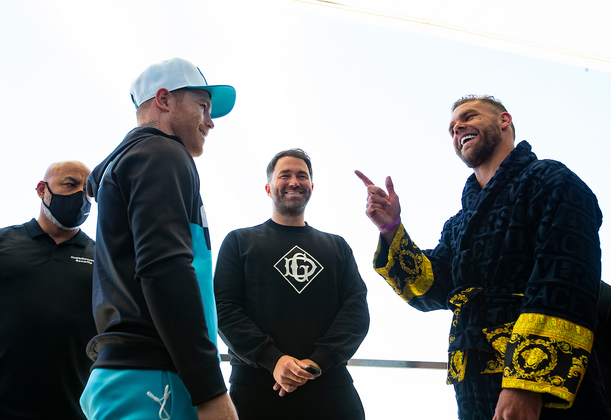 Saunders: This Fight Is All About Boxing Brains