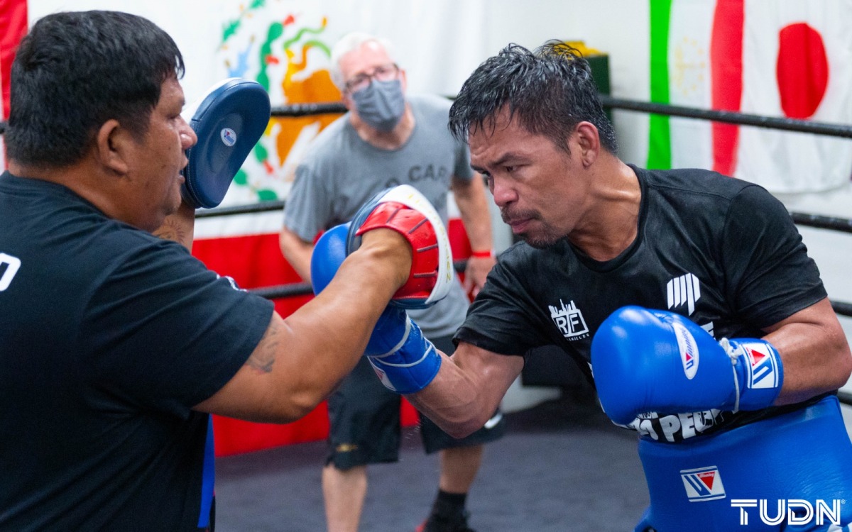 Roach: “Manny’s Footwork Is Better Than Anyone’s”