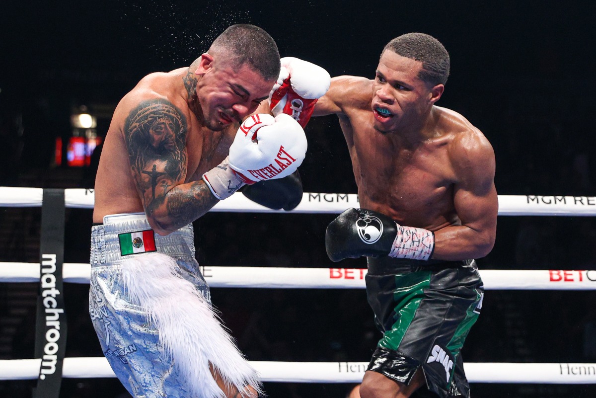 Haney Defends WBC Title Against Diaz In Hard-Fought Victory