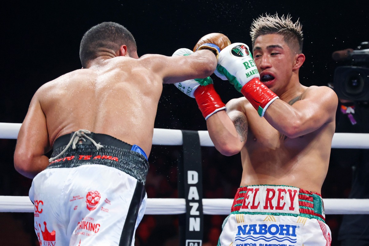 Chocolatito Gonzalez Impresses With Dominant Win Over Julio Cesar Martinez