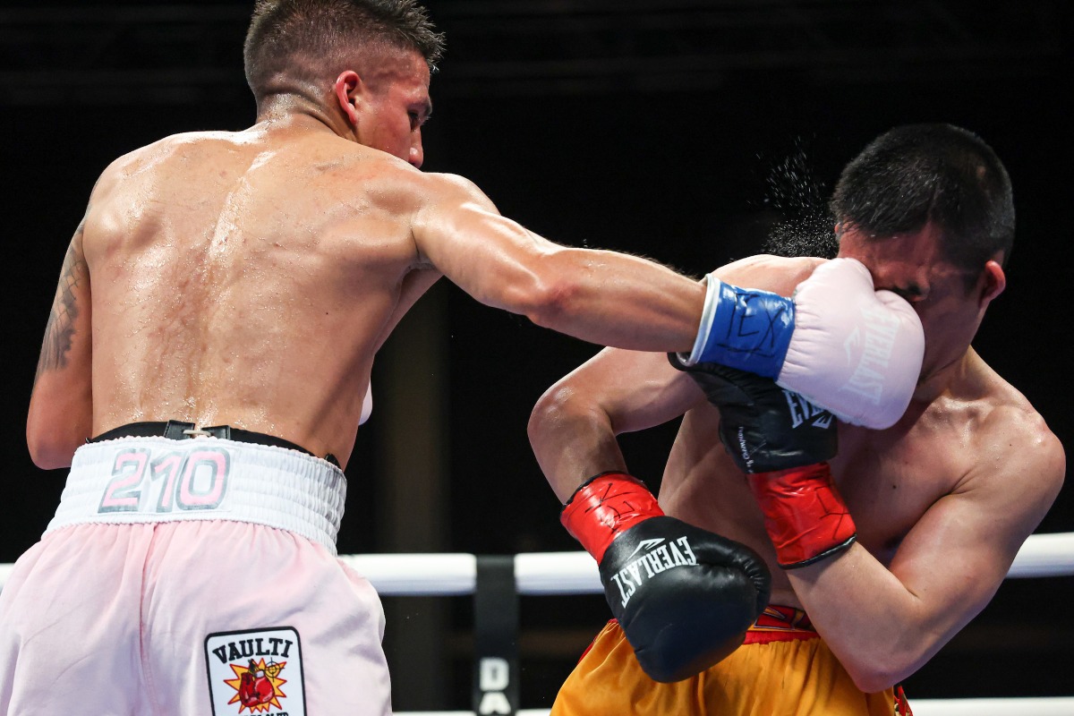 Bam Rodriguez Dominates And Stops Srisaket Sor Rungvisai In 8