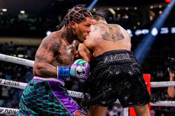 GERVONTA DAVIS STOPS RYAN GARCIA IN 7