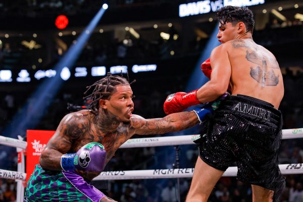 GERVONTA DAVIS STOPS RYAN GARCIA IN 7